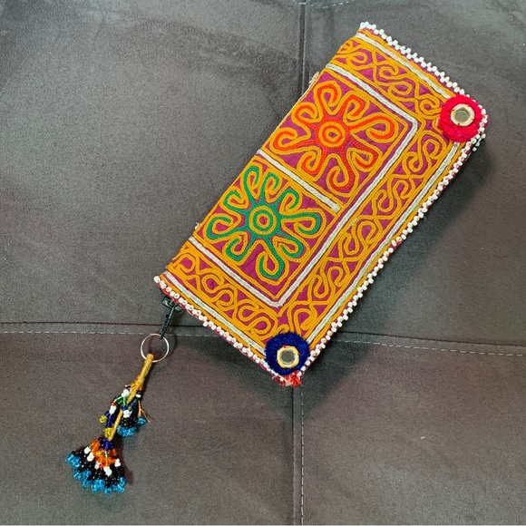 S O L D.   Included when u Bundle 2 or more Kantha Bae or Magnolia Pearl Items - Picture 3 of 6